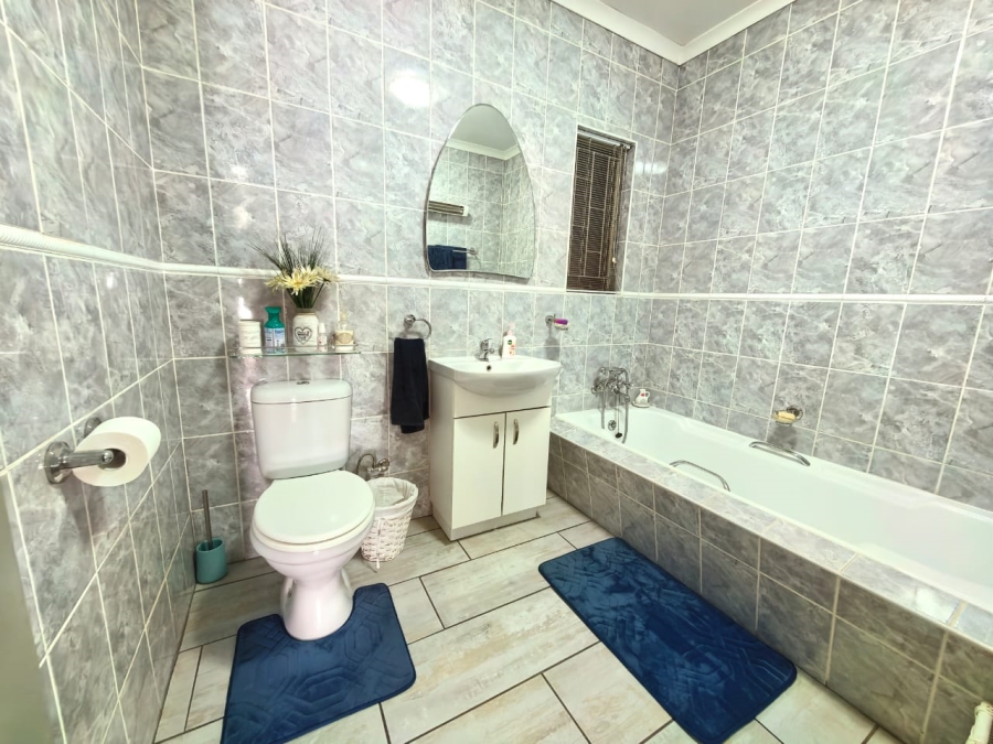 3 Bedroom Property for Sale in Vaalpark Free State